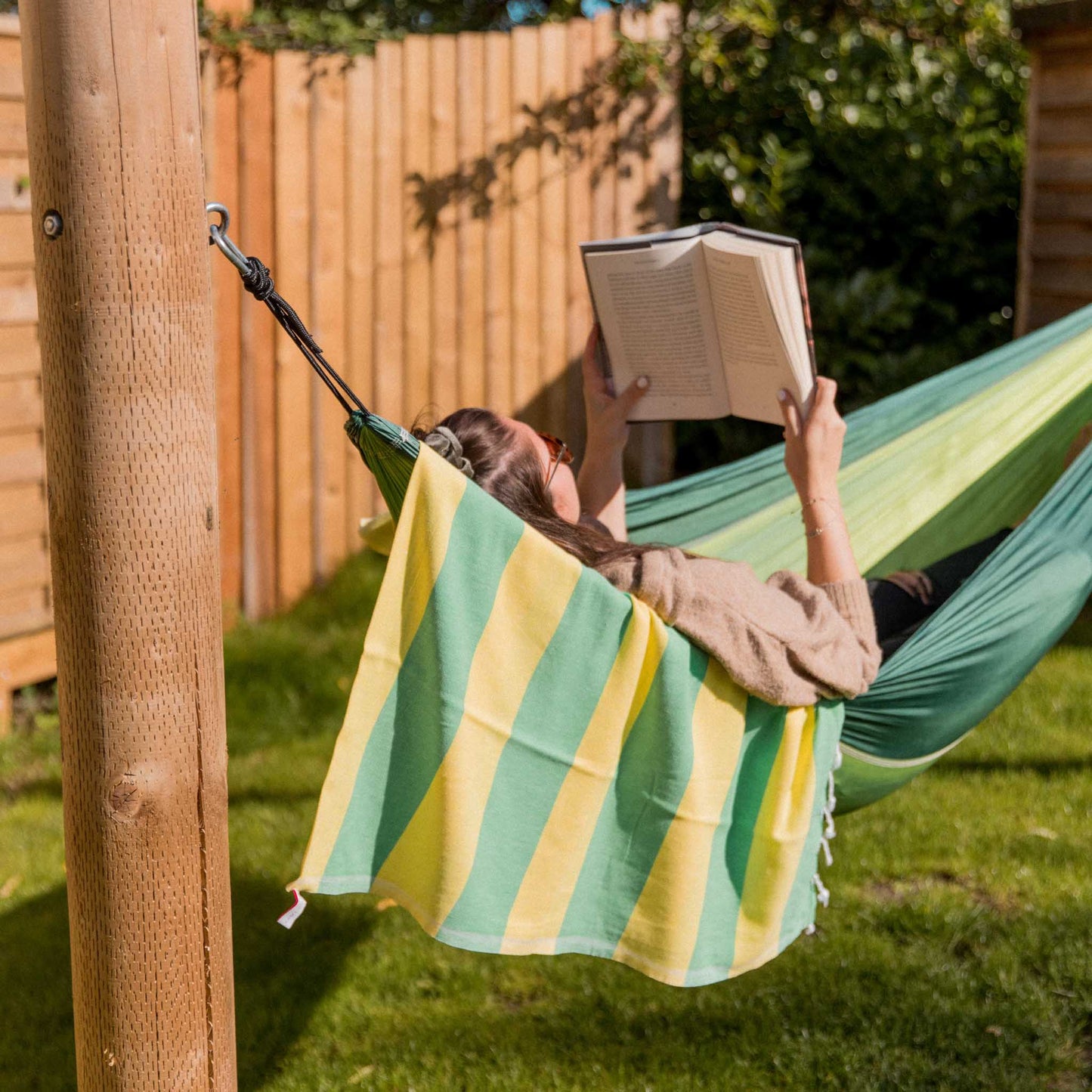 Carnival Towel Green & Bright Yellow - HAMAMINGO