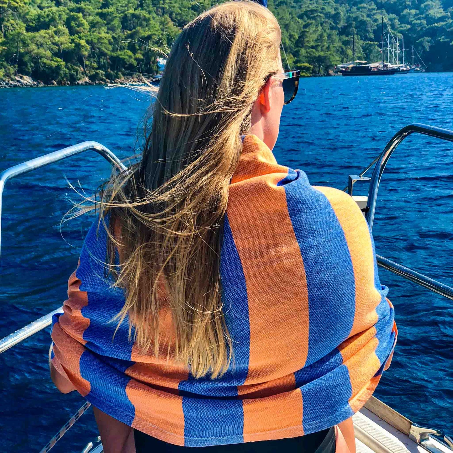 Carnival Towel Orange & Royal Blue - HAMAMINGO