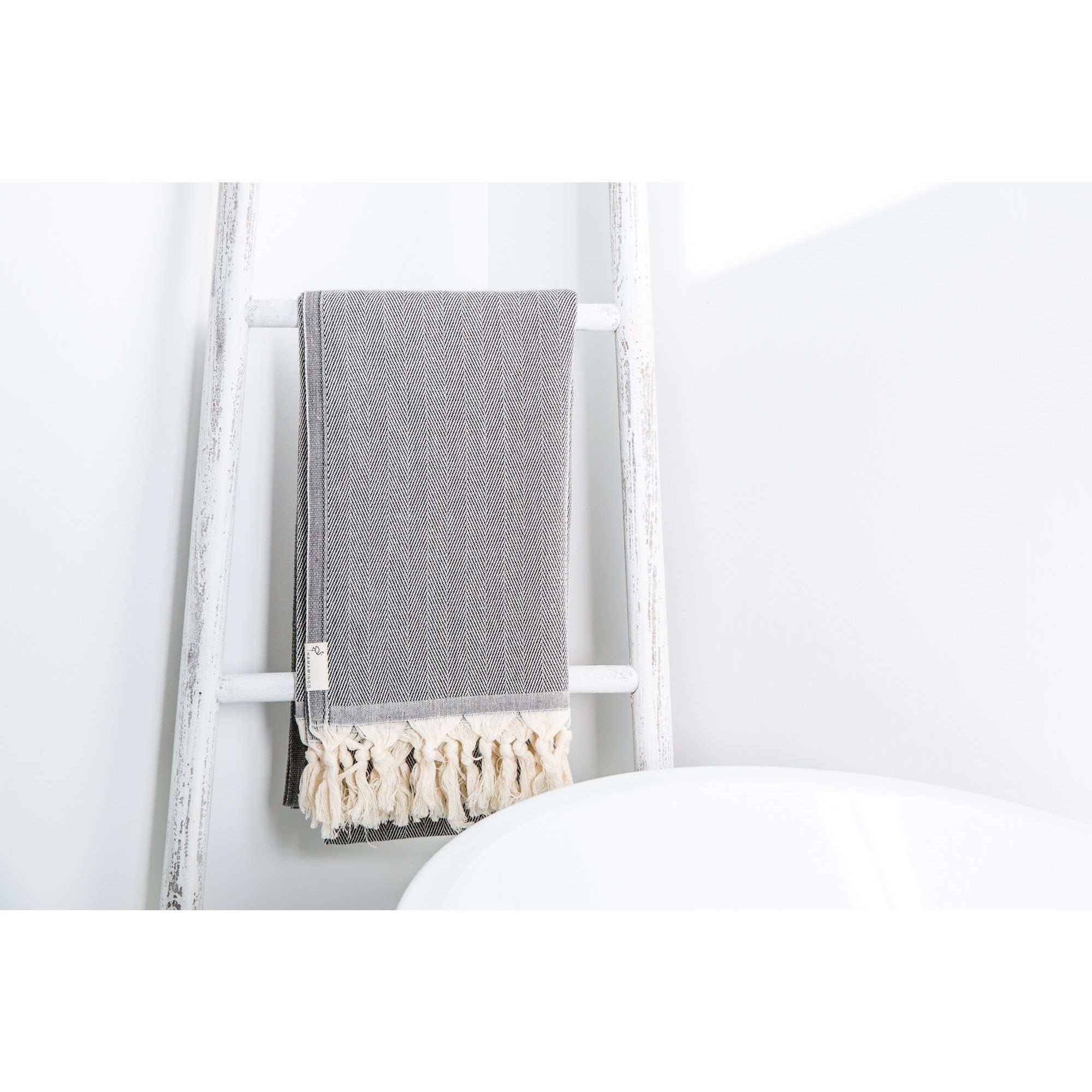 Herringbone Towel Black - HAMAMINGO