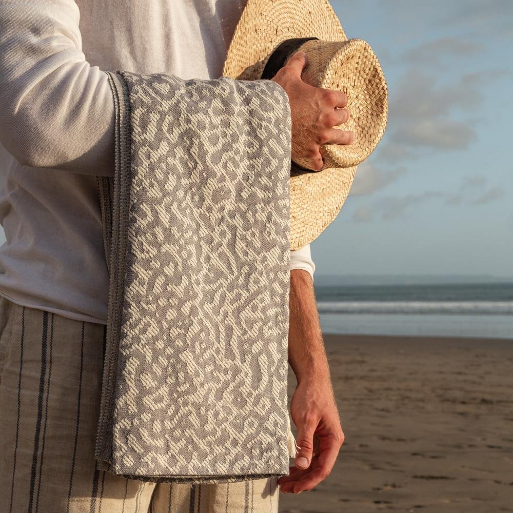 Narnia Blanket Scarf Charcoal Grey - HAMAMINGO