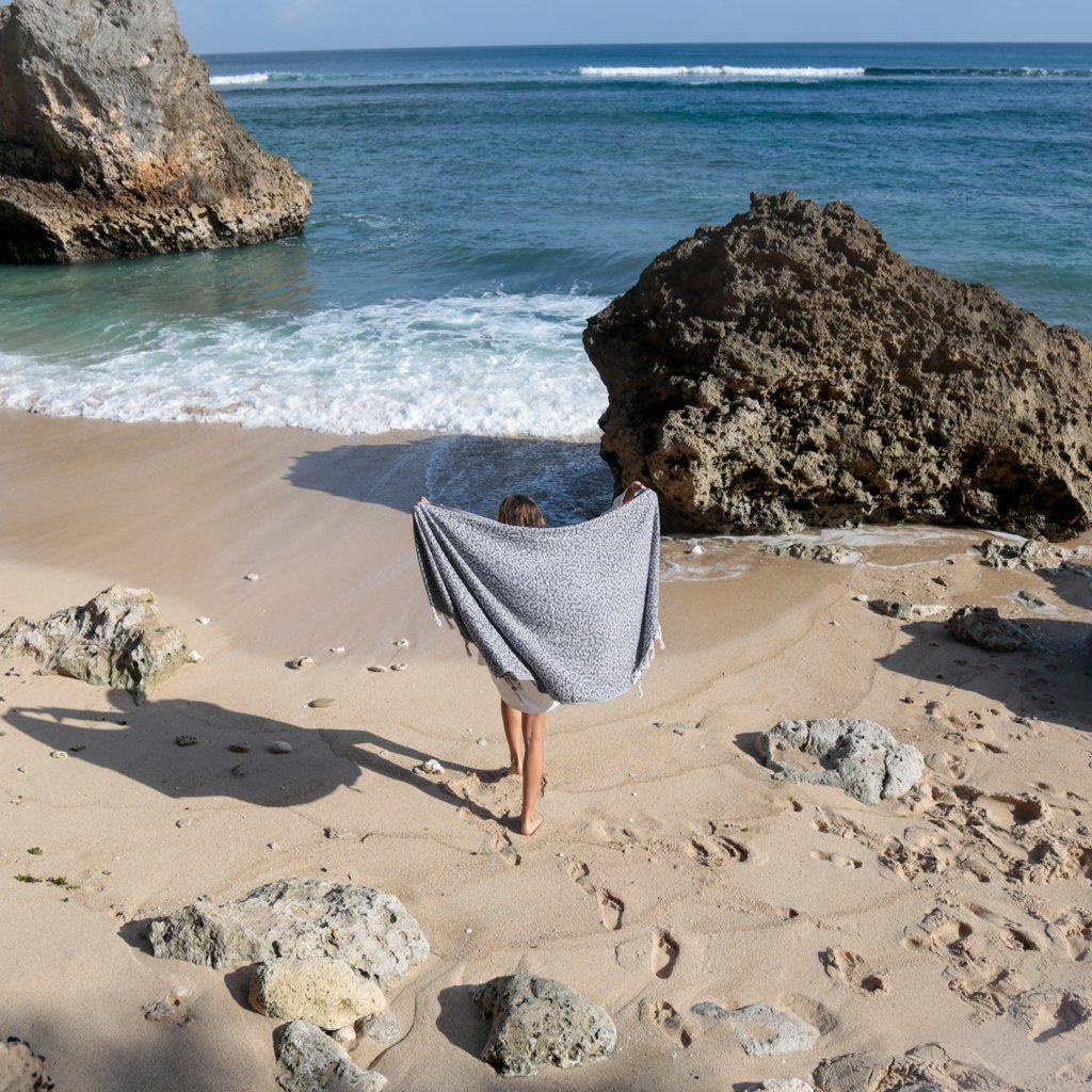 Narnia Blanket Scarf Navy Blue - HAMAMINGO